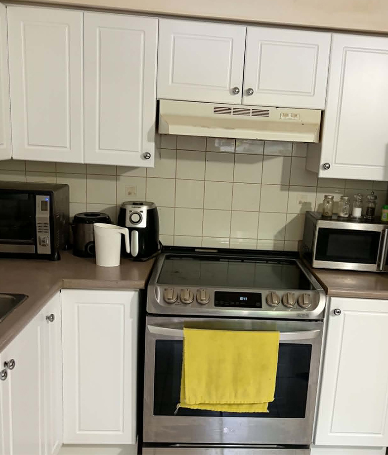 Kitchen cabinets refresh – after